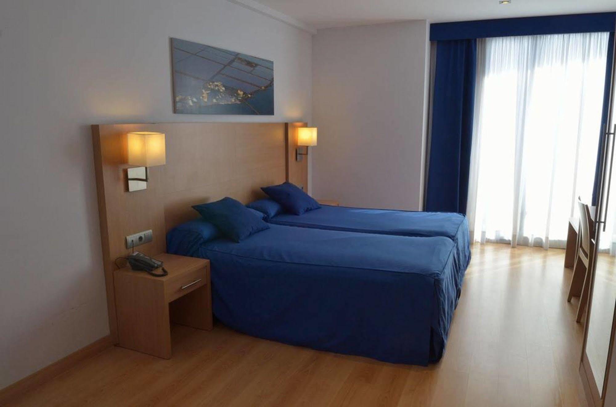 Hotel Del Port Sant Carlos de la Ràpita Exteriör bild