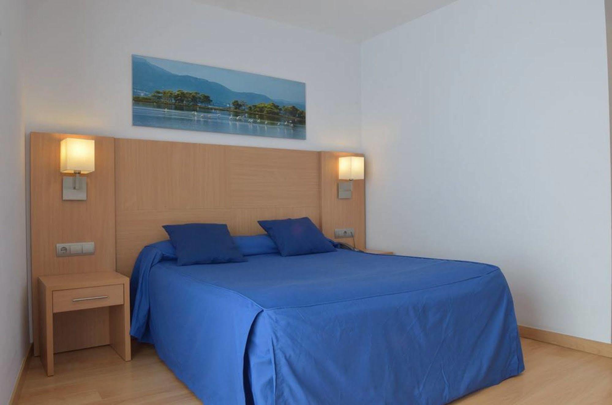 Hotel Del Port Sant Carlos de la Ràpita Exteriör bild